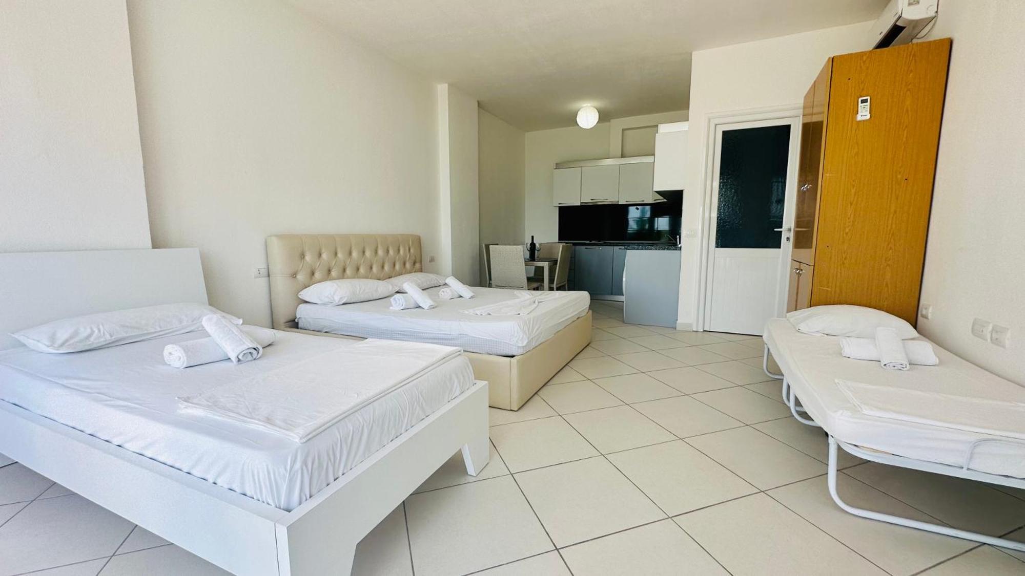 Jico Travel - Villa Colombo Avlonya Oda fotoğraf